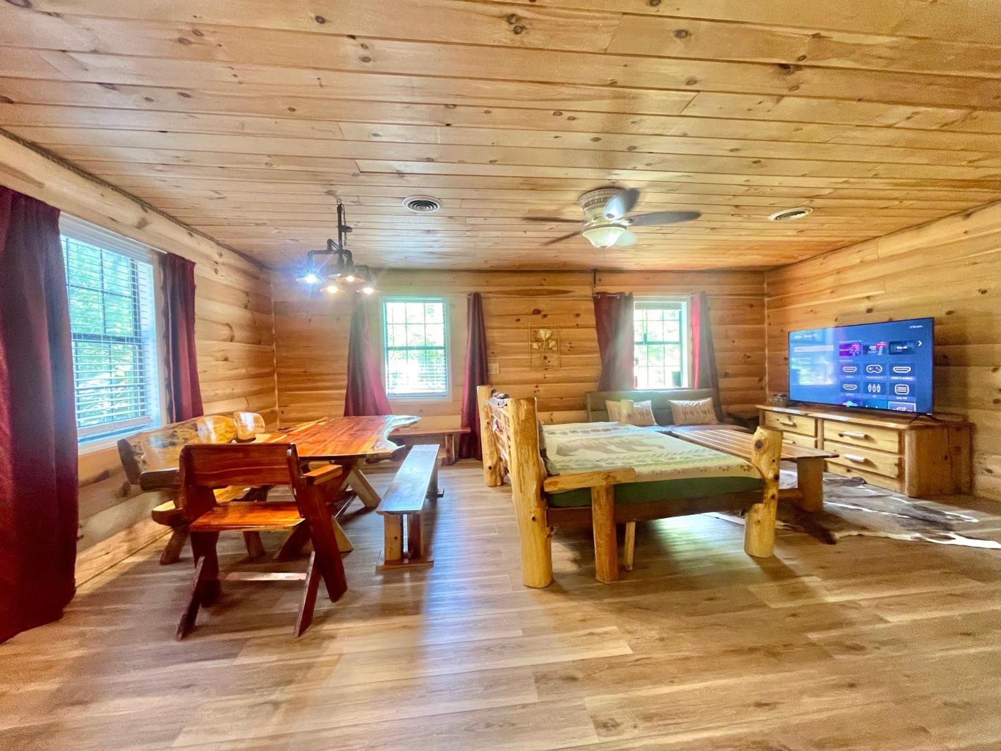 세비어빌 Wild Reindeer 5Min From Parkway Hottub Firepit 빌라 외부 사진