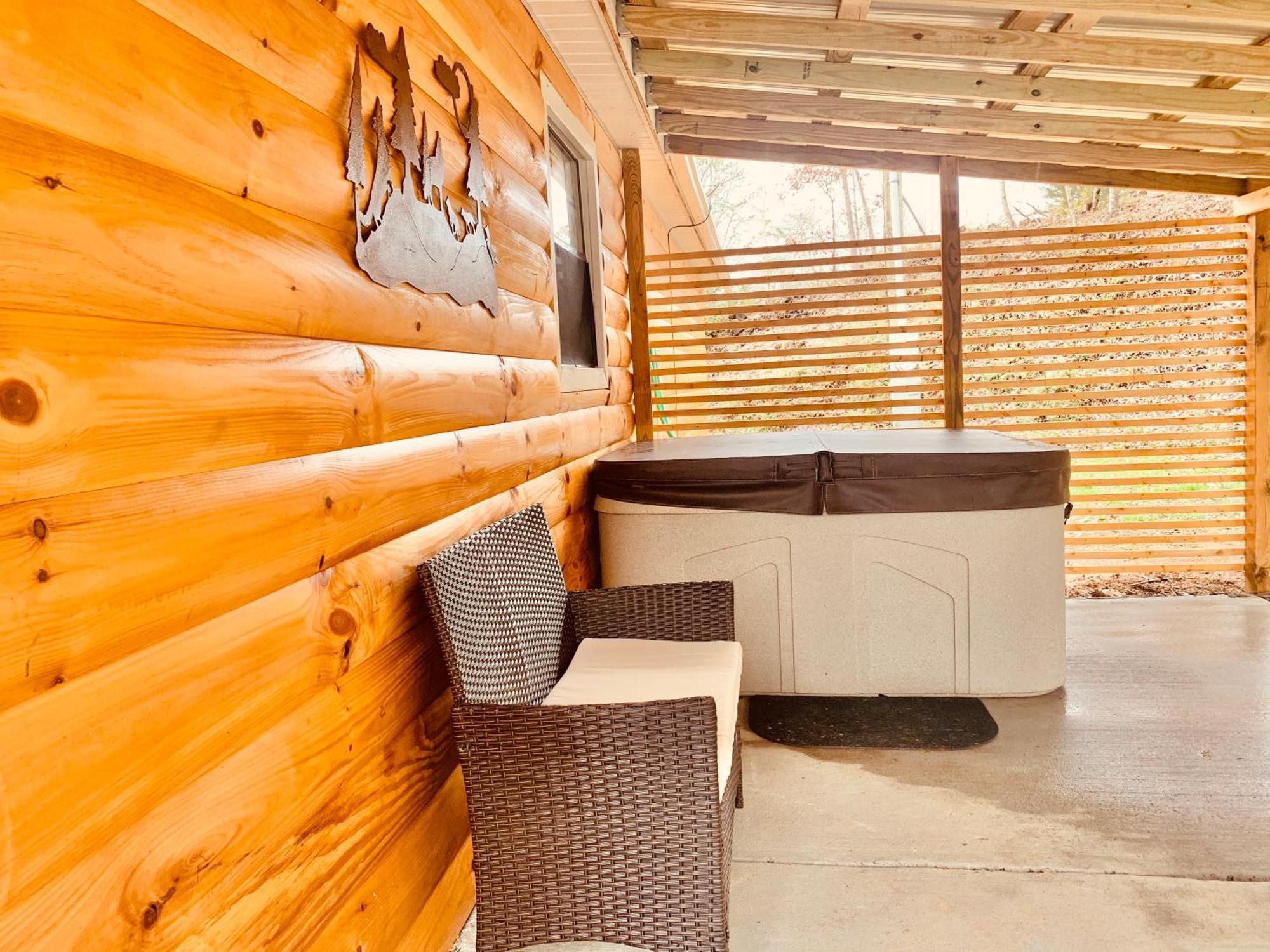 세비어빌 Wild Reindeer 5Min From Parkway Hottub Firepit 빌라 외부 사진